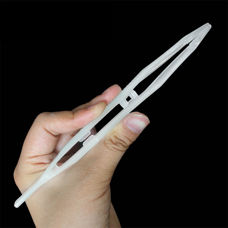 Reptile Nightlight Tweezer 03