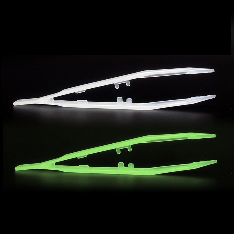 Reptile Nightlight Tweezer 04